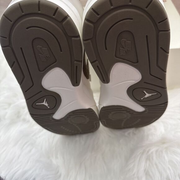 Nike Wmns Jordan Stadium 90 Size 12 UK 9.5 Sail Kelp Blk Casual Shoes‎ FB2269102 - Picture 7 of 9